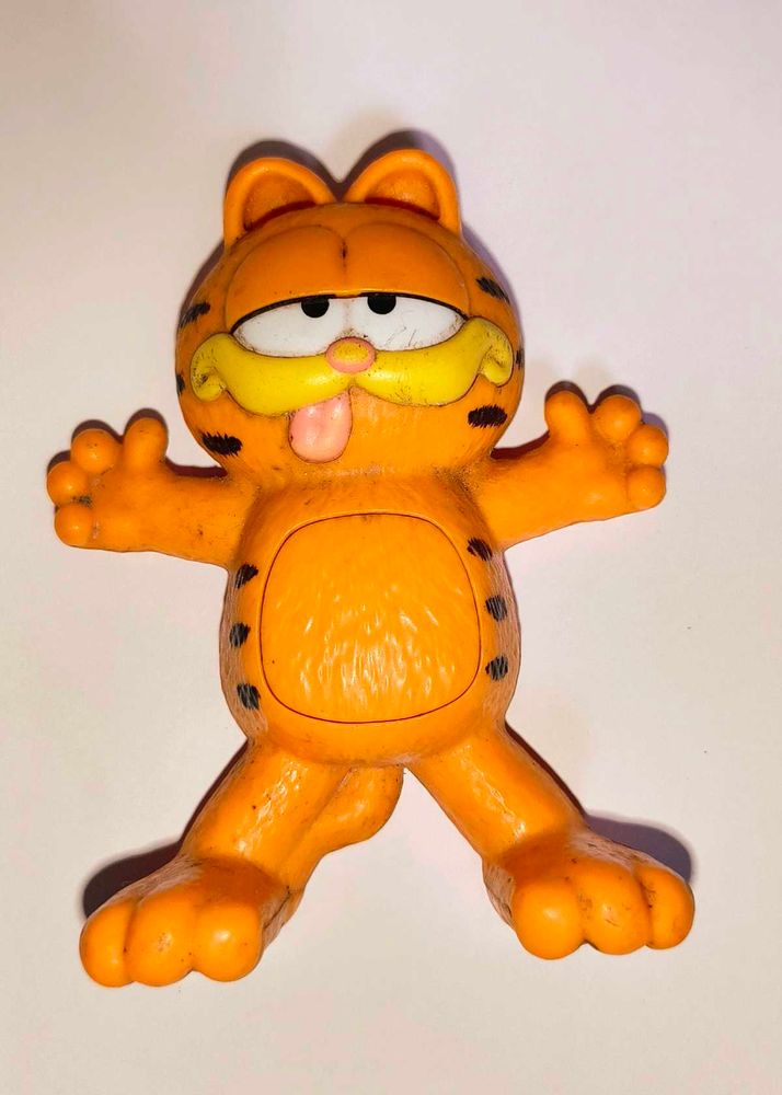 Vintage Garfield Figure