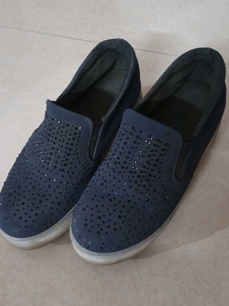 Stylish Sparkly Blue Sneakers