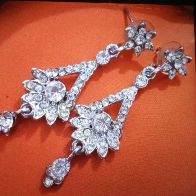Sparkling Crystal Flower Dangle Earrings