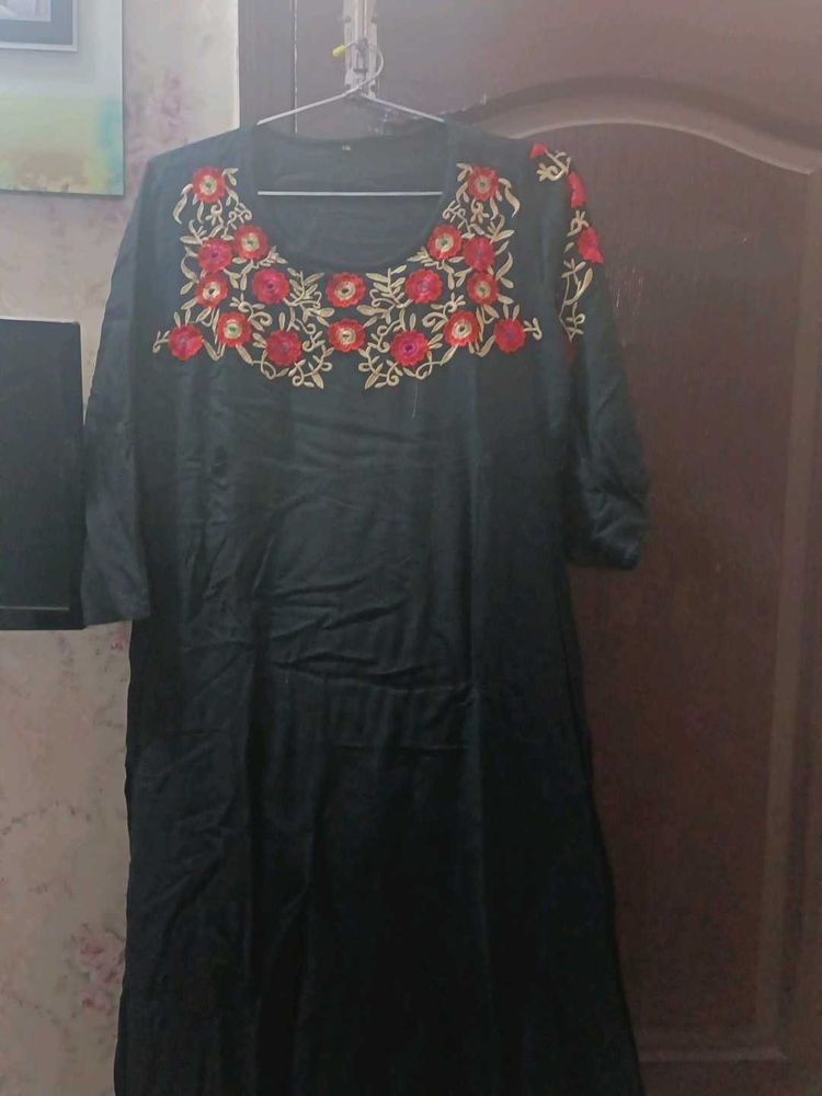 Kurti With Work On Sleeve