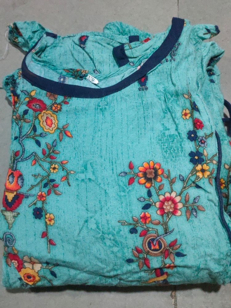 Beautiful Kurti🤩