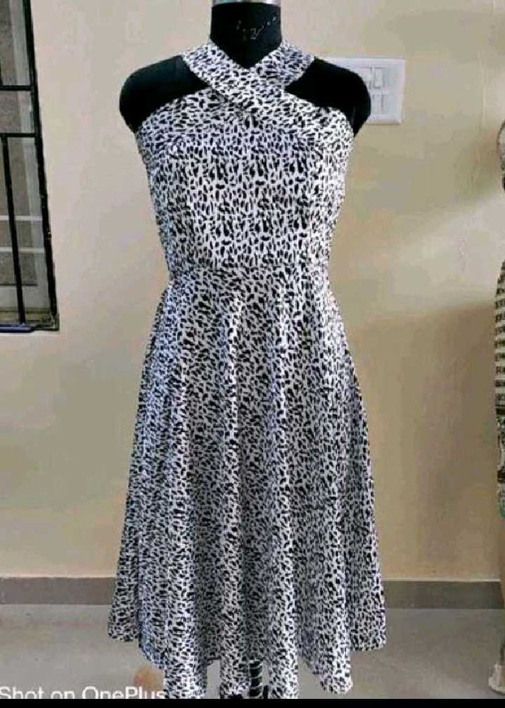 Chic Animal Print Halter Dress