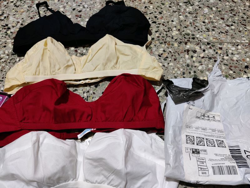 WOMEN BRA SET OF 4