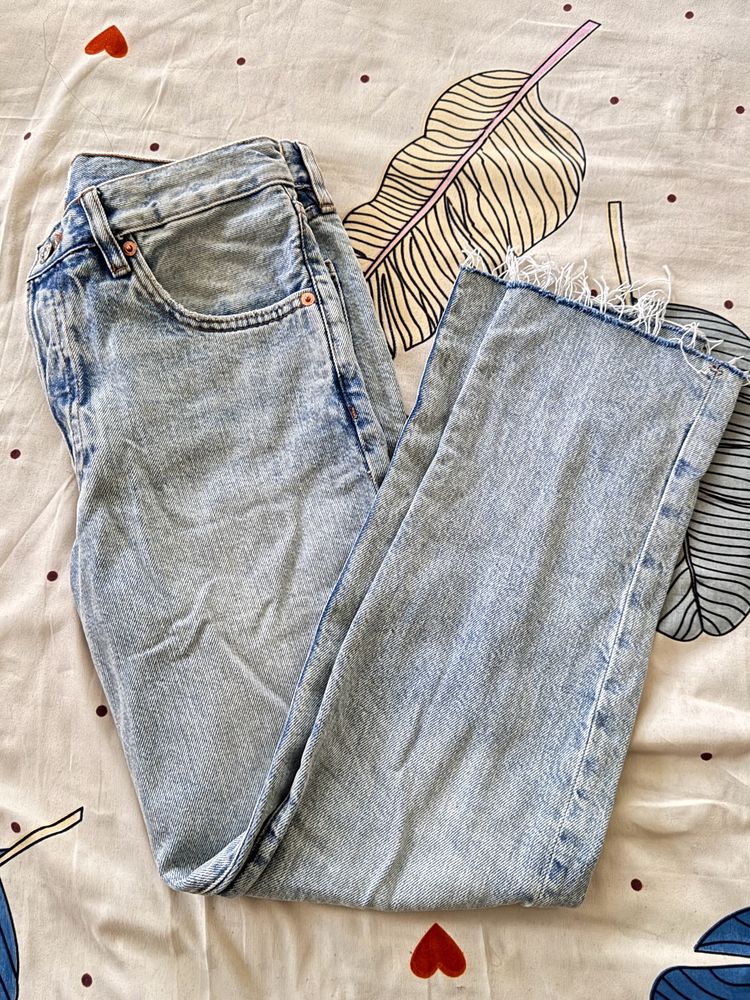 Mango Regular Waist Jeans.
