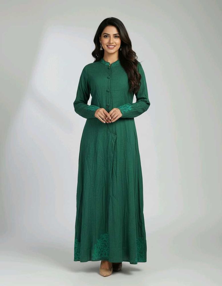 Green Embroidered Kurta