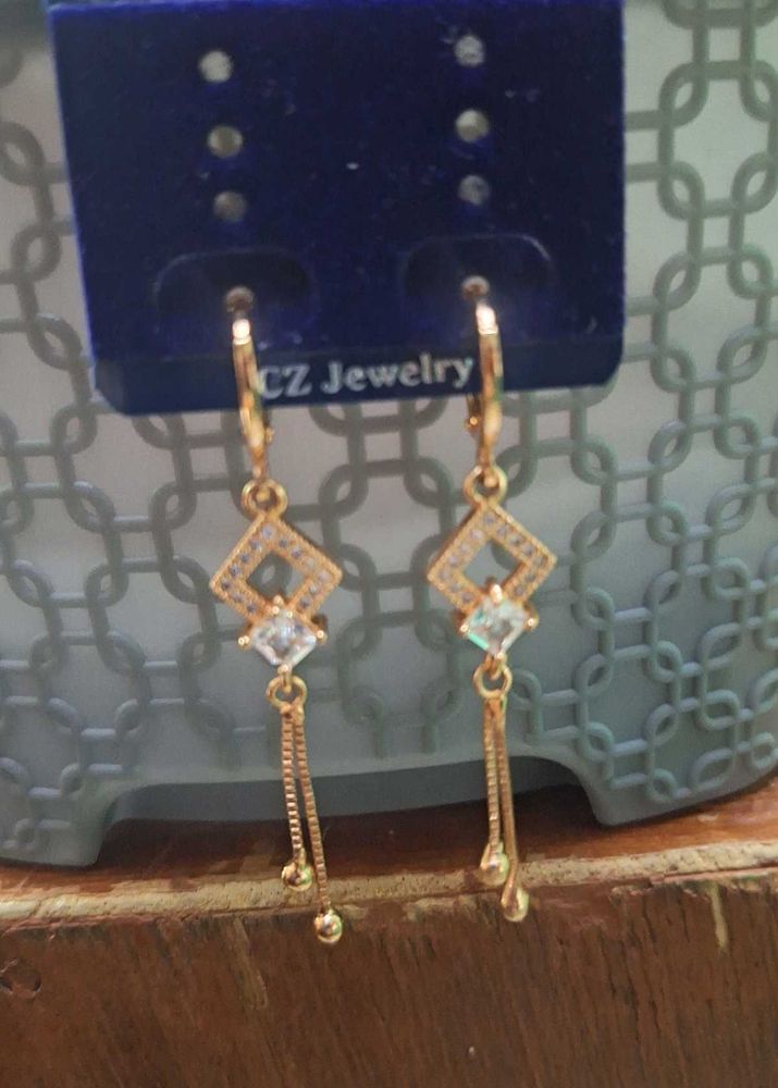 Dangling Earring