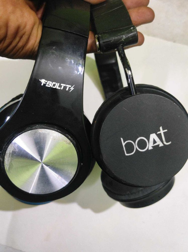 Boat Headphones 2 Pics