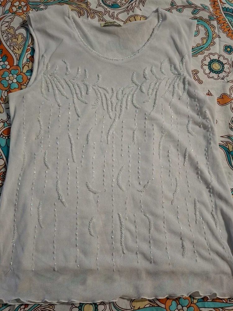 EMBELLISHED TOP