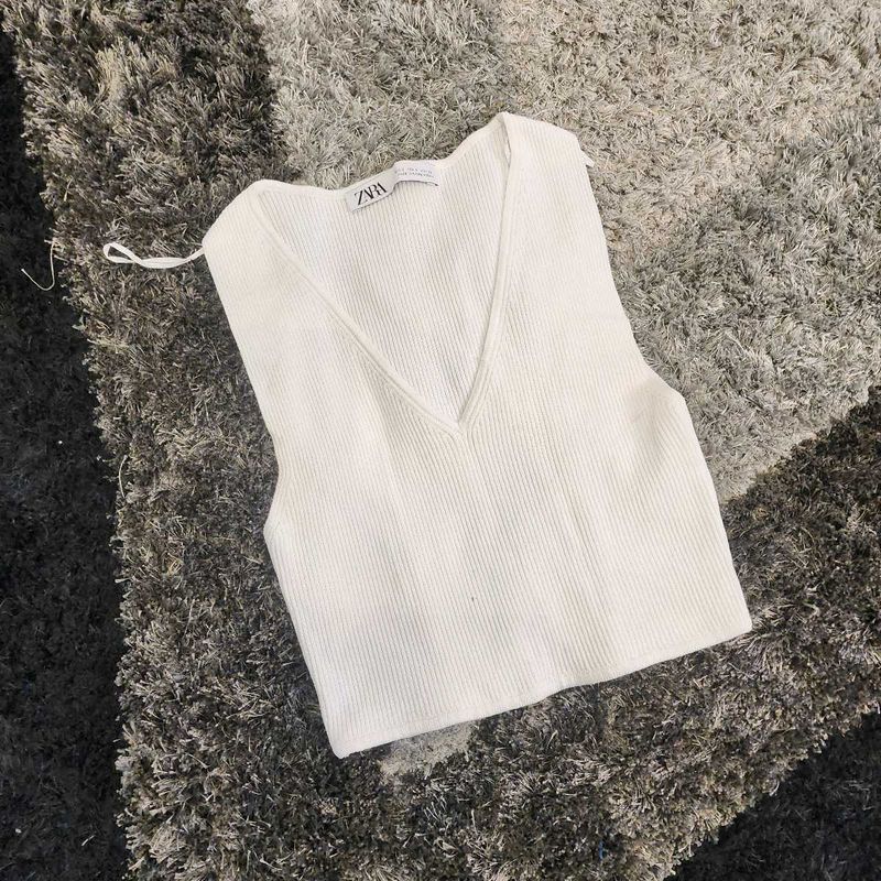 Zara White Knit V-Neck Tank