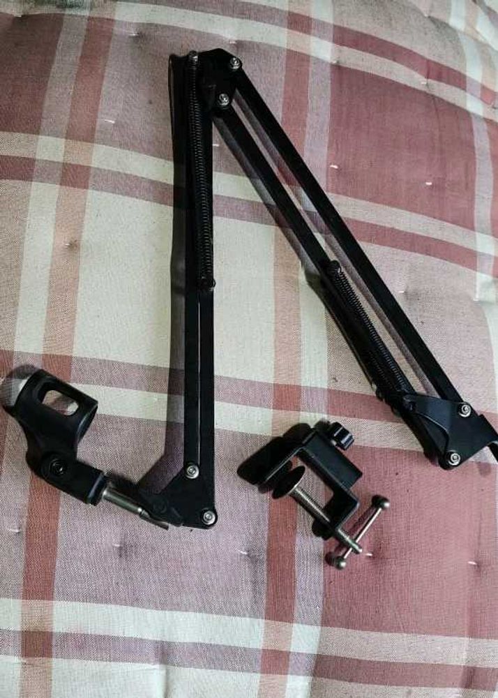 mic stand new not used NO COINS