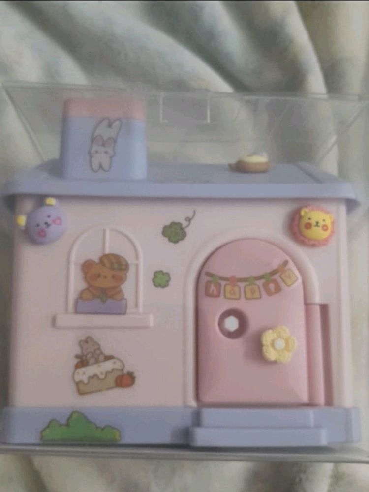 Hut Piggy Bank