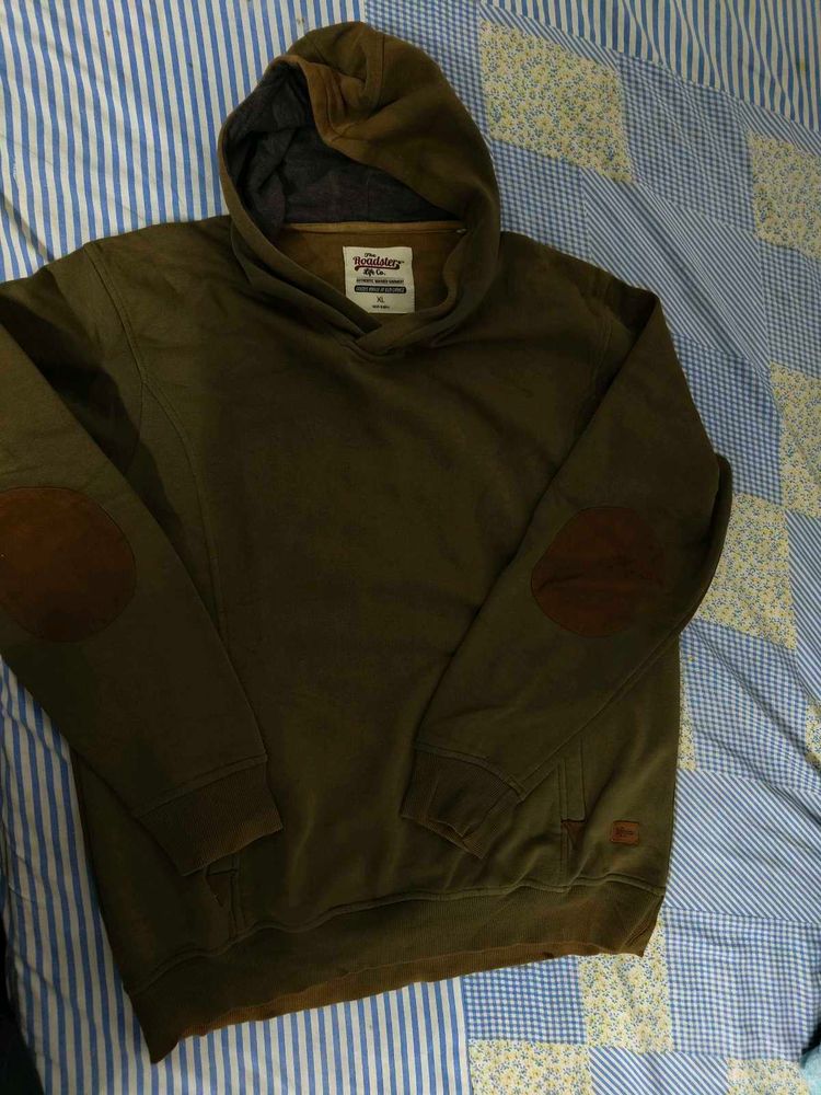 Roadster Hoodie Olive Green And Premium Look
