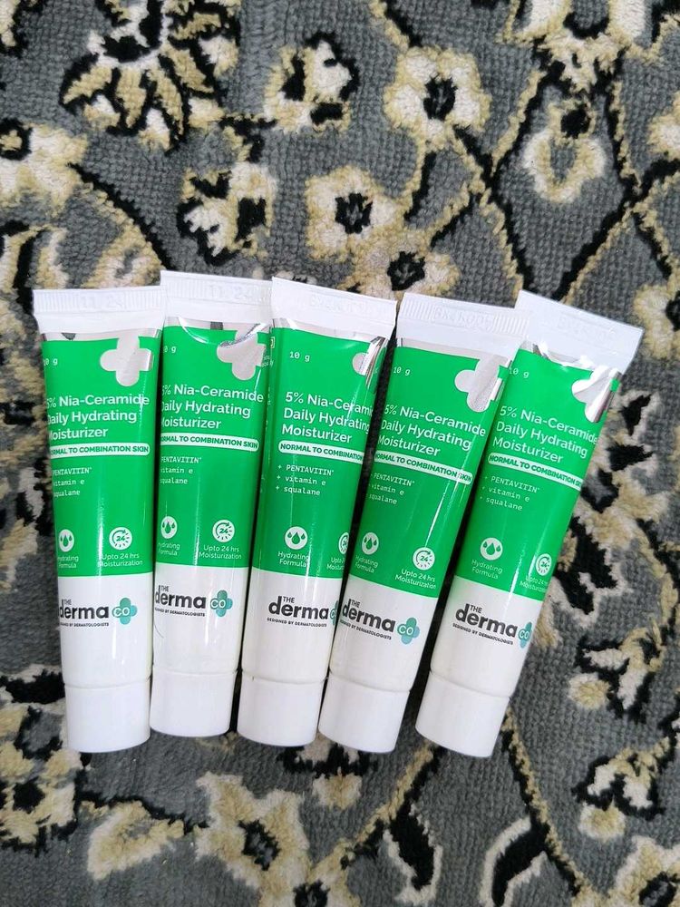 Derma Co Niacinamide Ceramide Moisturizer