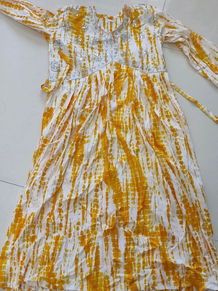 Beautiful Yellow White Kurta