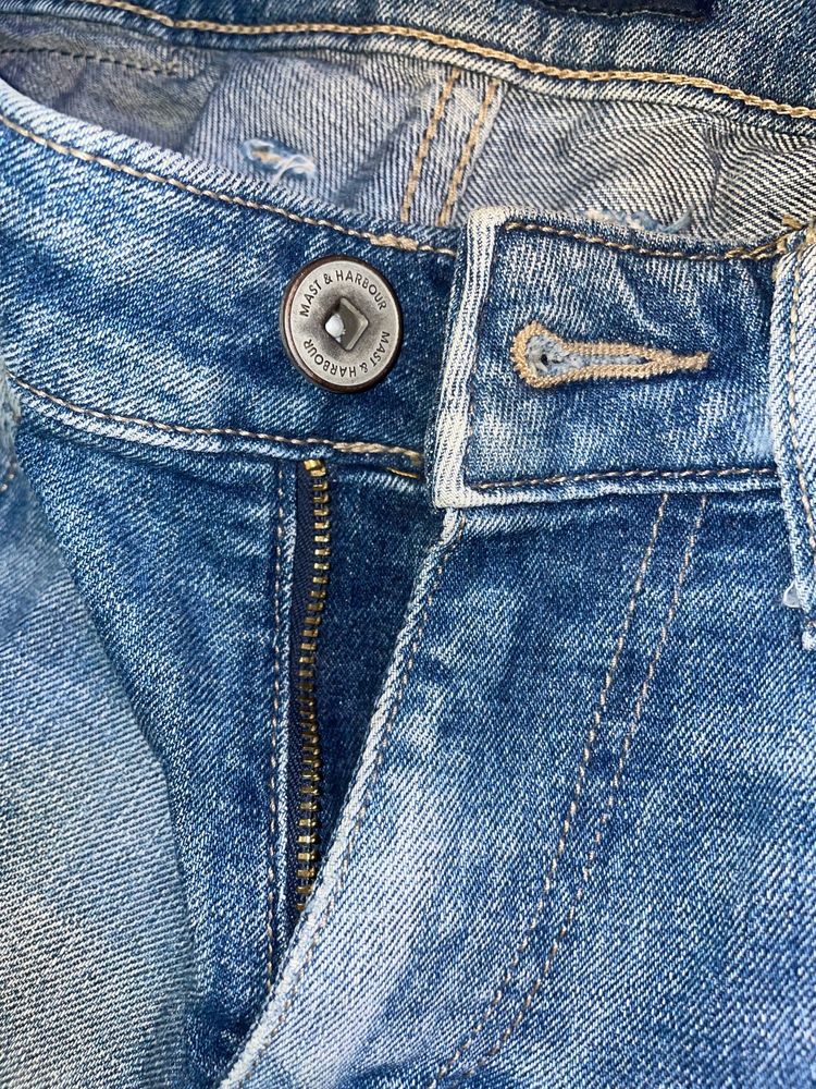 Light Blue Jeans 👖sell Bcse Need Some Money