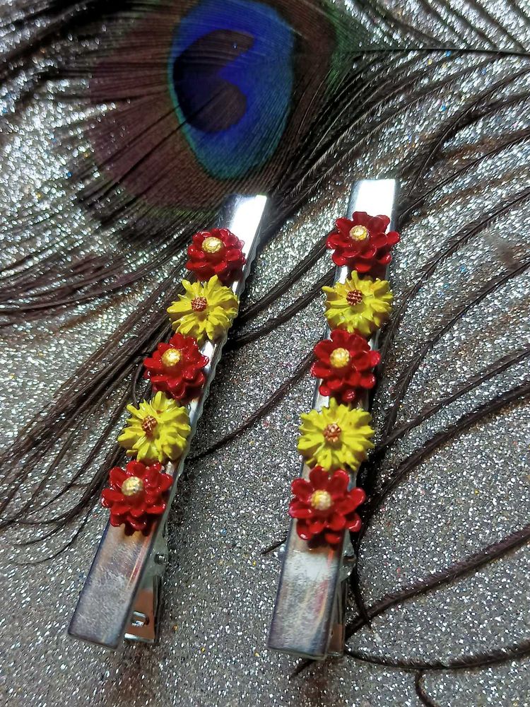Flower Hair Clips (Set of 2)