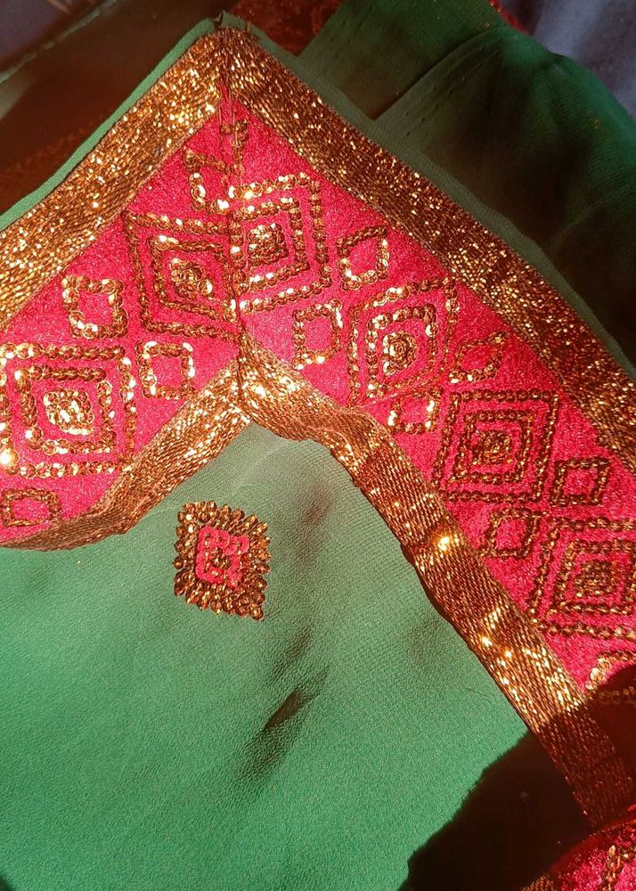 Beautiful 😍Green Saree