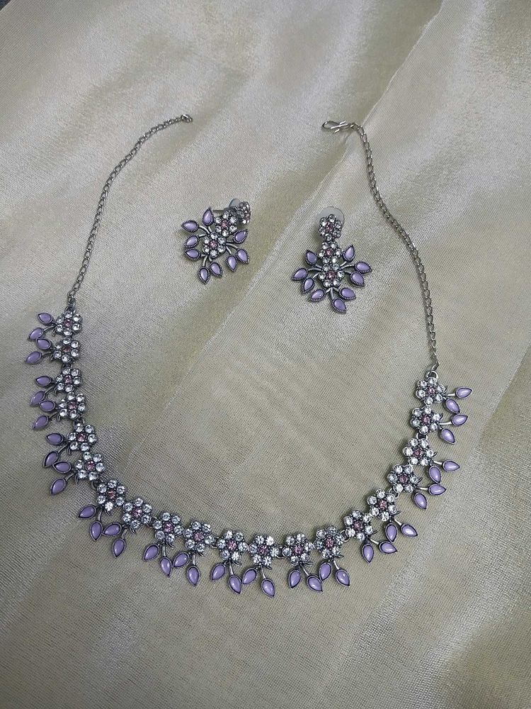 Price Drop On 2 Necklace Set And 1 Maang Tikaa
