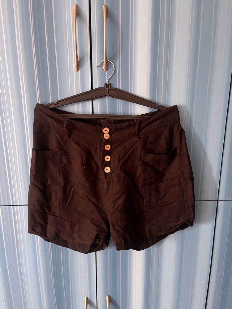 Ginger High Waist Buttoned Shorts-34