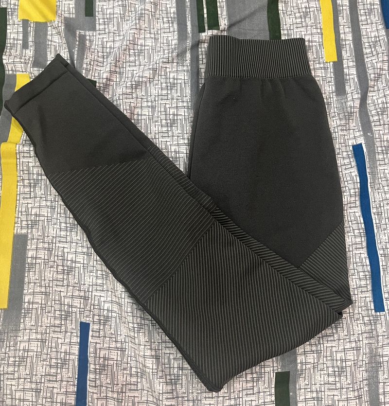 H&amp;M Seamless Sports Tights
