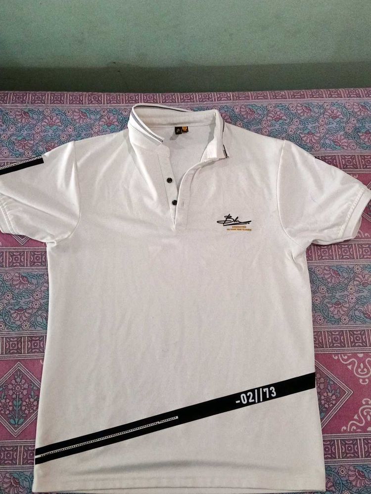 Very Nice Plain White And Beautiful T-shirt