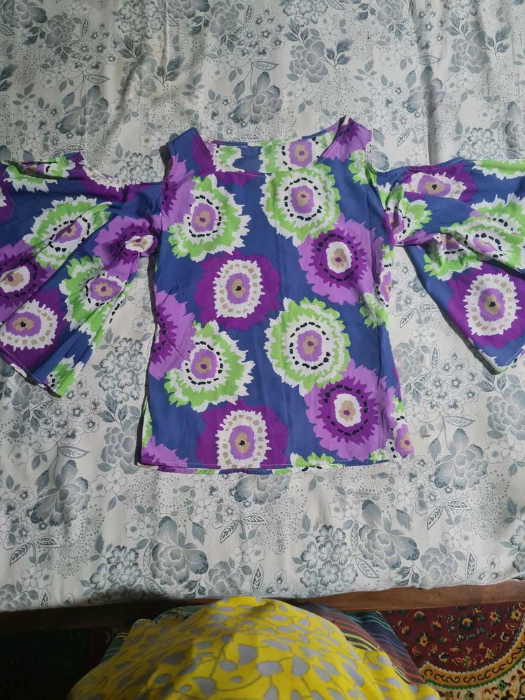 floral tops