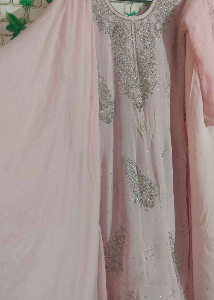 Elegant Pink Embroidered Kurta Set