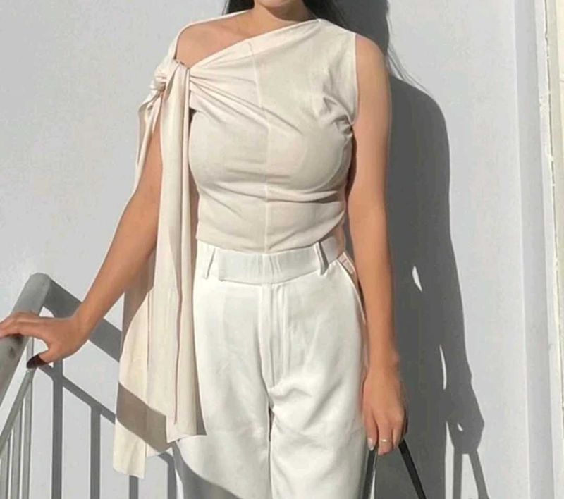 Knotted Top