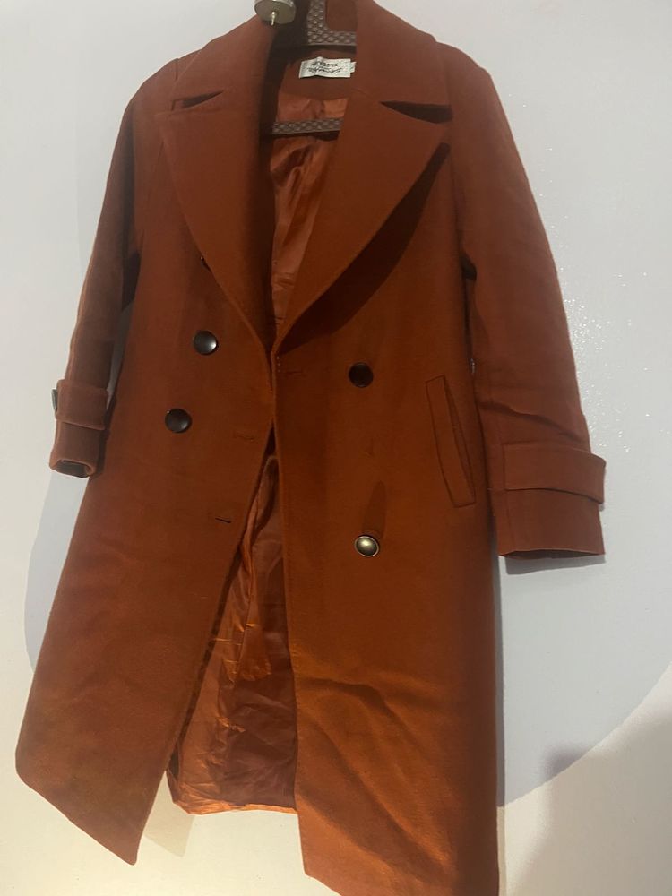 Chic Rust-Colored Trench Coat