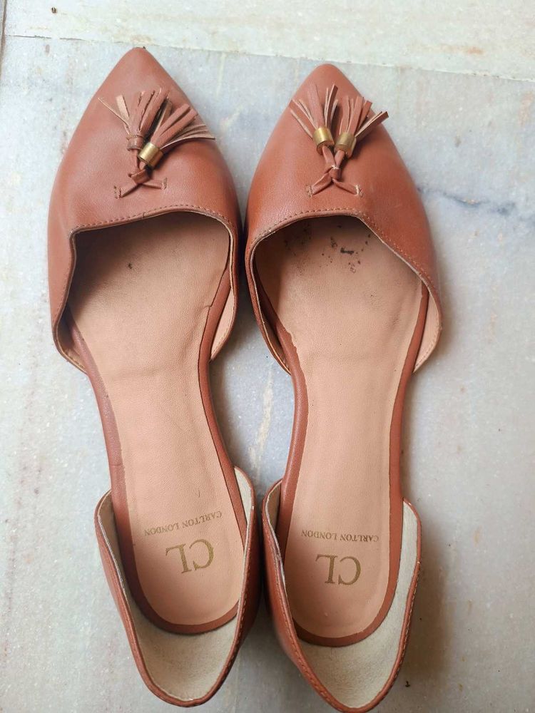 Carlton London Brown Leather Flats