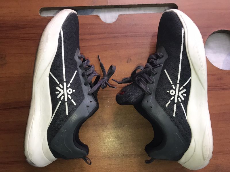 Cult sport Shoes -Size 6 … brand New Wore Twice