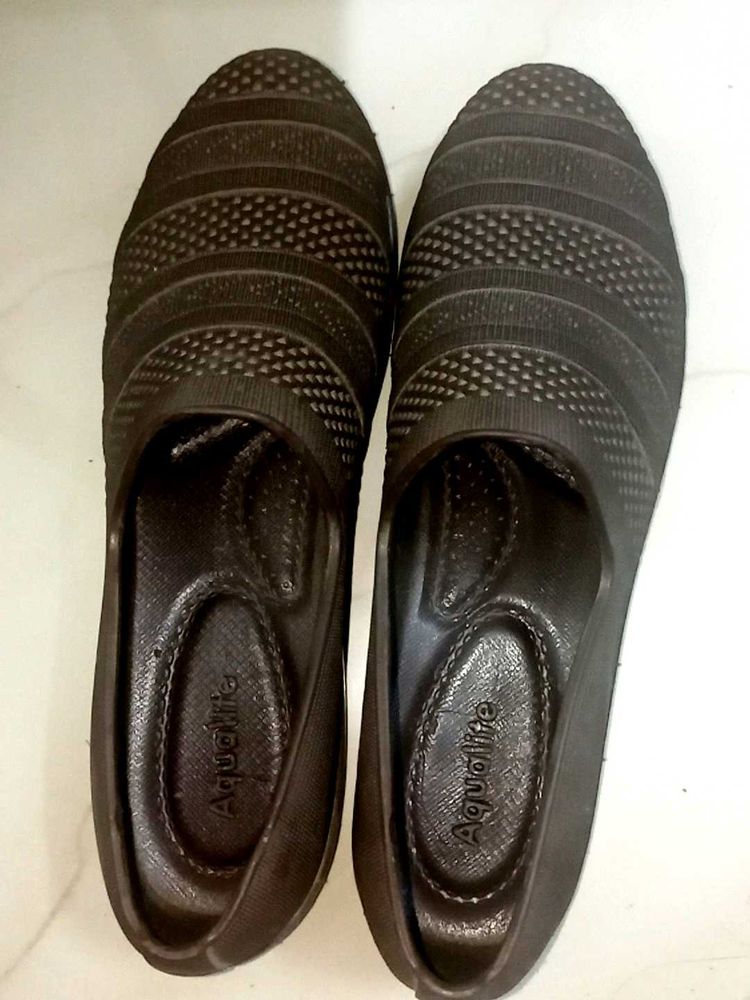 Aqualite Comfort Casual Shoes for daily use perfec