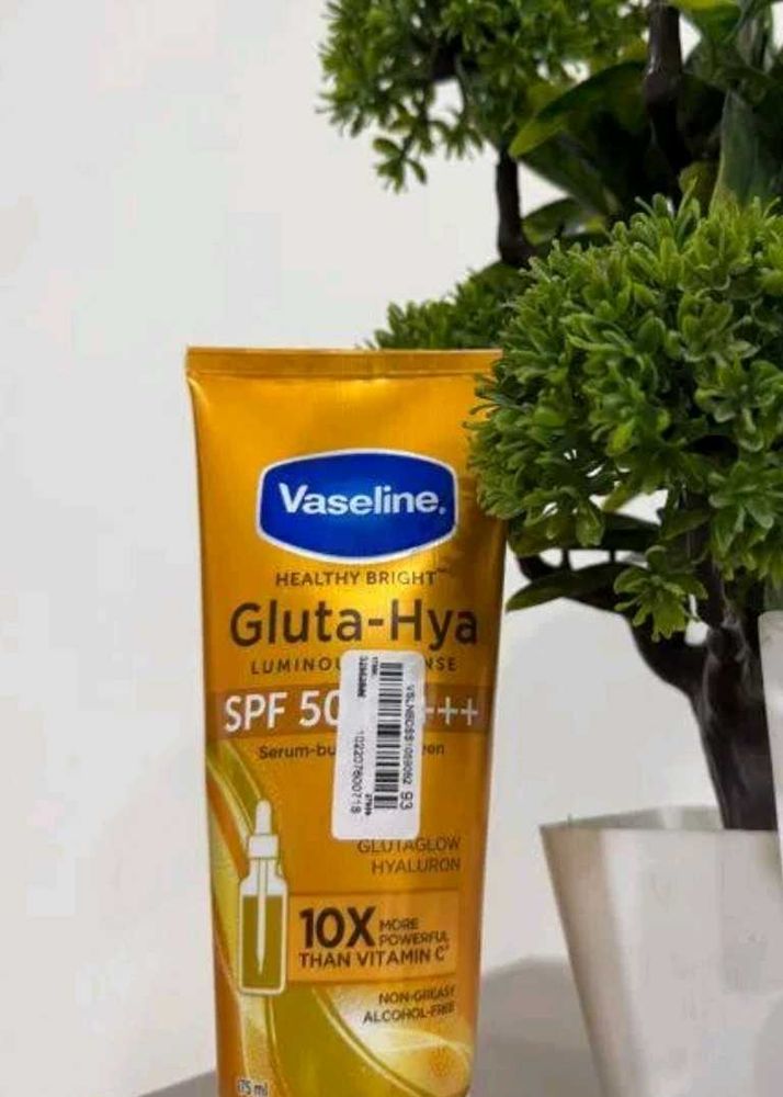 Vaseline Gluta-Hya SPF 50