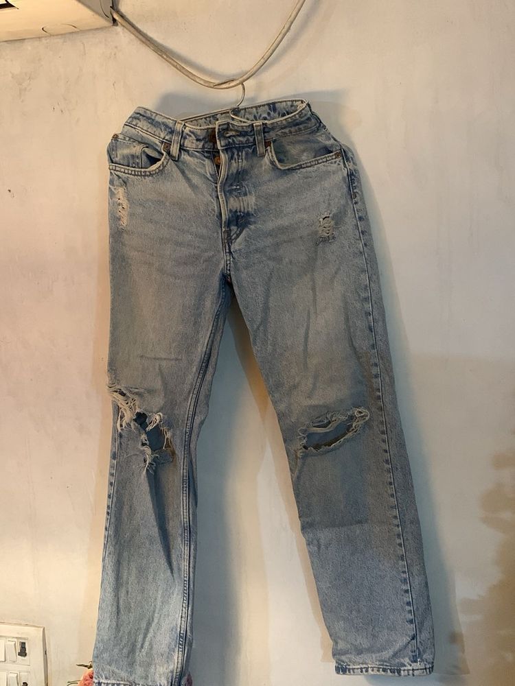 H&amp;M Ripped Light Wash Denim Jeans