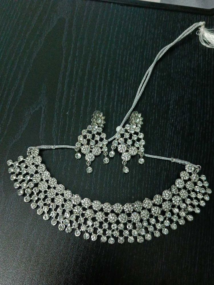 Choker Set