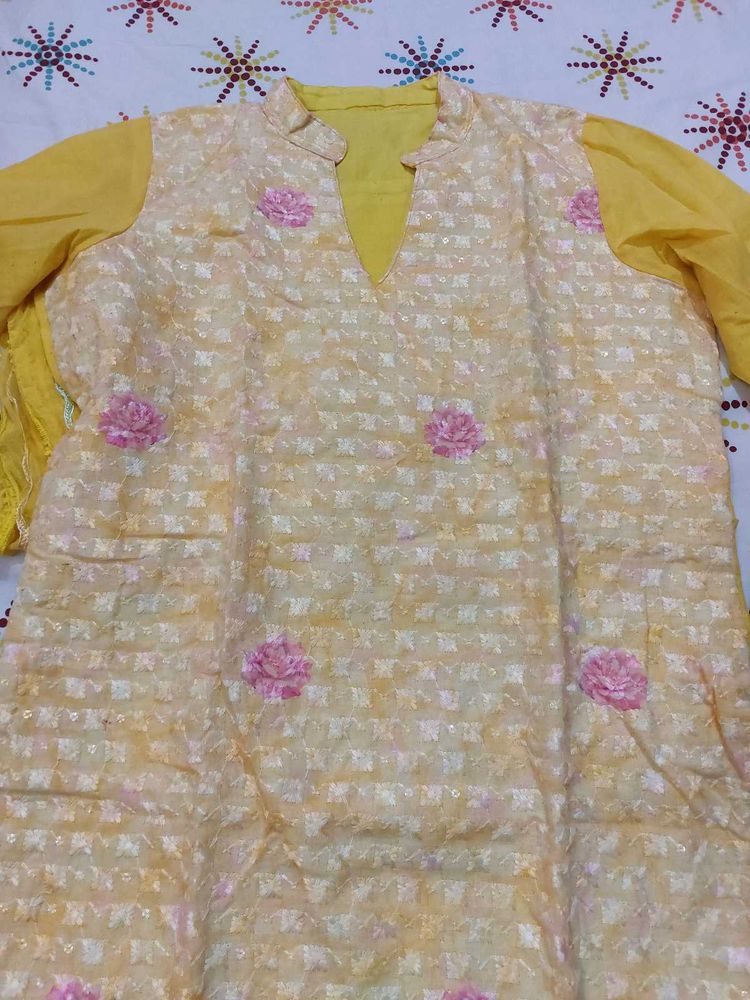 Suit  For Beautiful Ladies