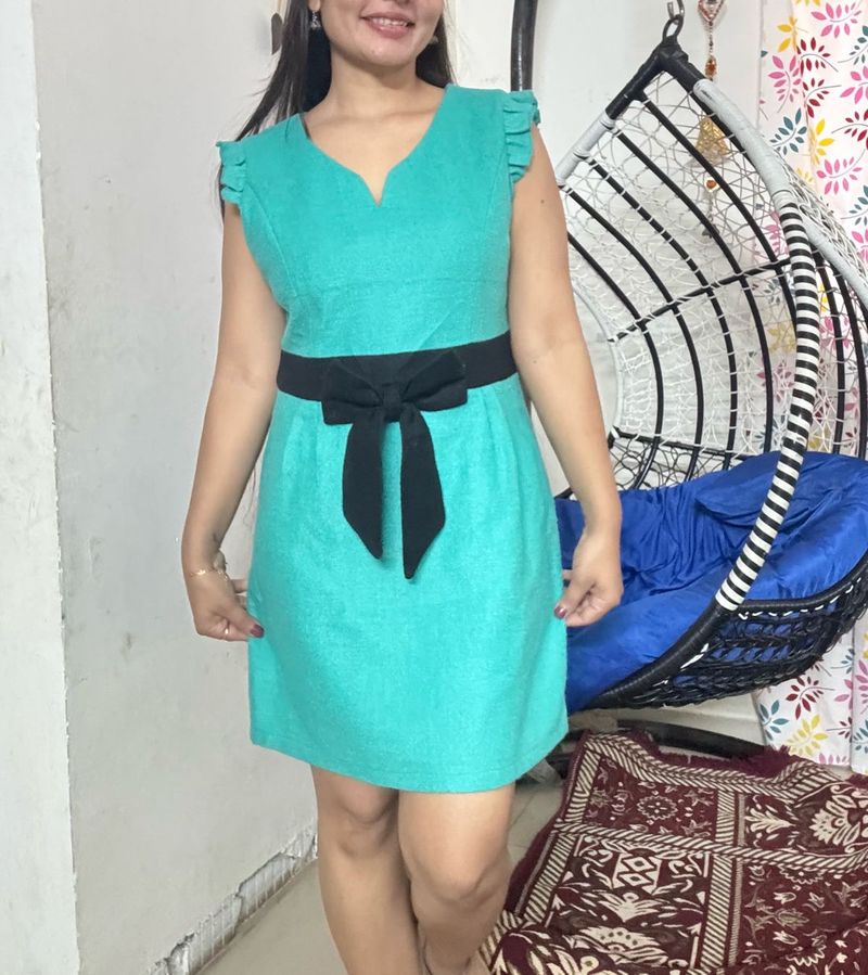 Chic Teal Dress with Black Bow