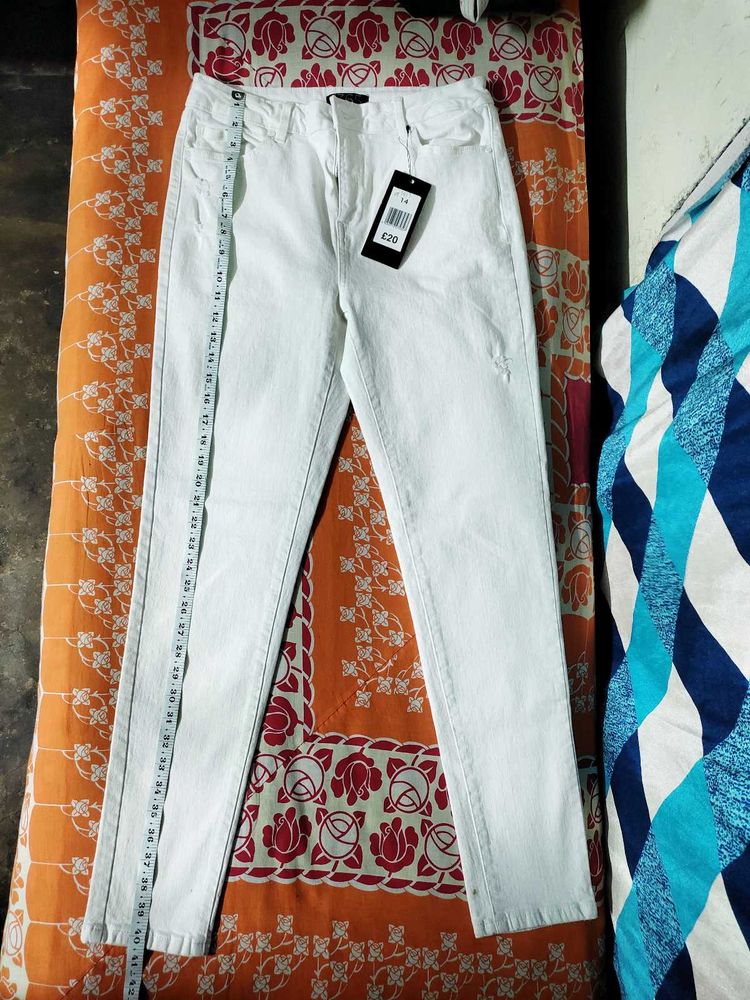 365 New With Tag Jeans From London !