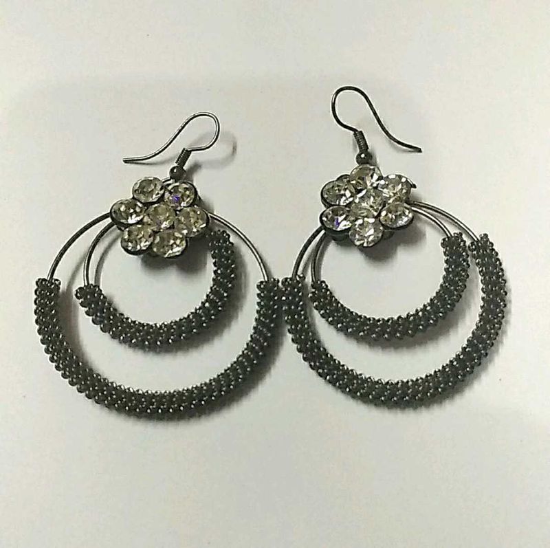 Hoop Earrings with Rhinestone Flower