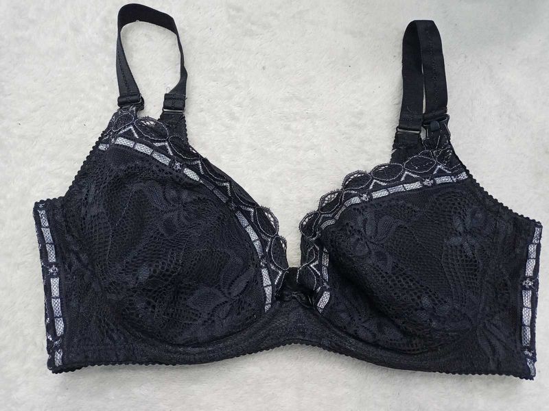 Pedded Black Bra 34, F Size