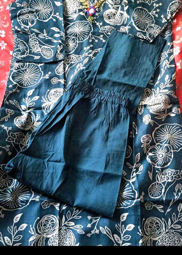 (New)V-neck Kurti sets Good Quality