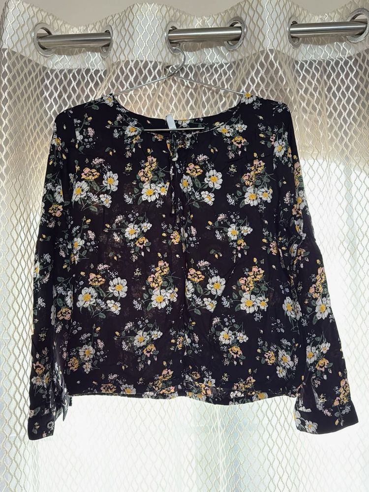 Floral Print Long Sleeve Top