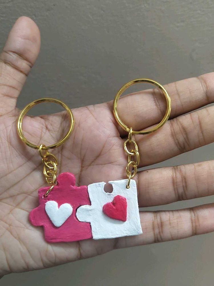 Puzzle Piece Keychains 🩷 🤍