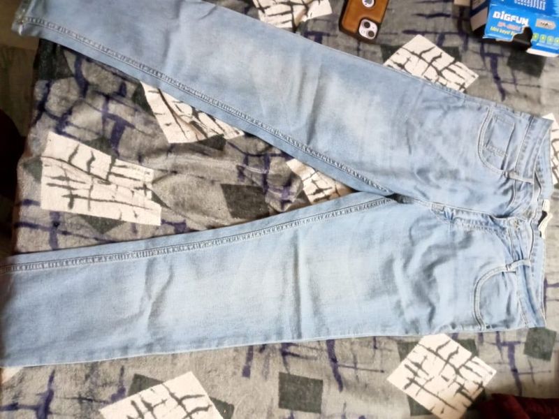Light Wash Denim Jeans