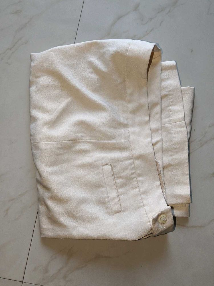 Very good Condition Cream Trouser For Office