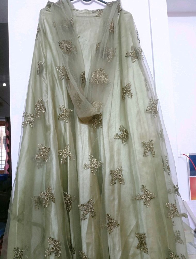 Green Skirt And Dupatta 💚