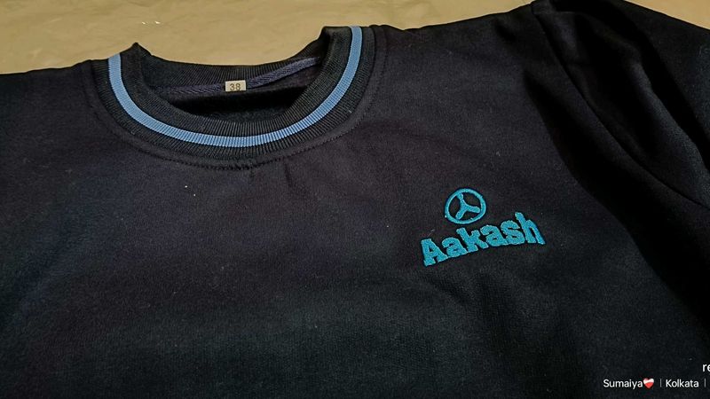 Aakash Institute Neet Students Winter Sweatshirt