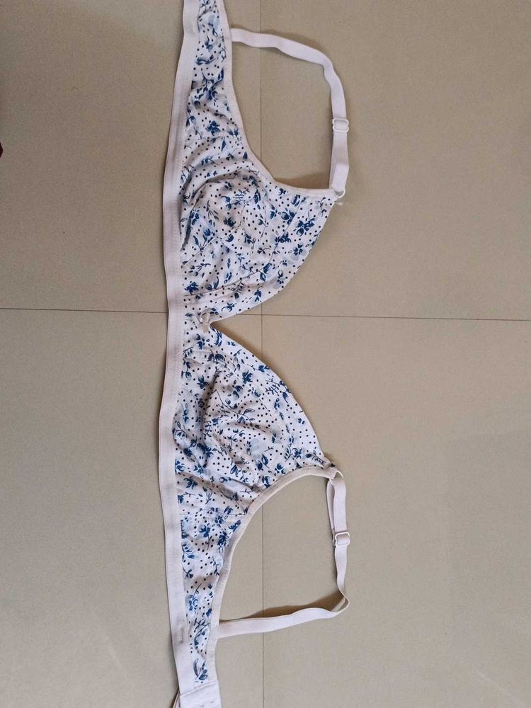 Clovia Bra
