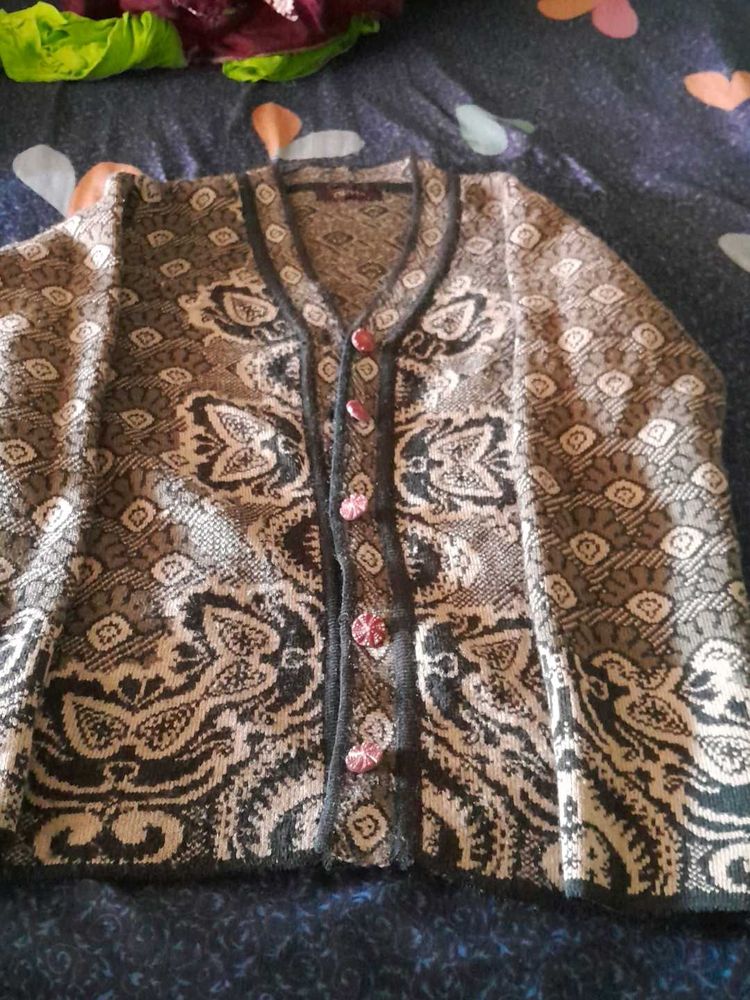 Elegant Floral Cardigan