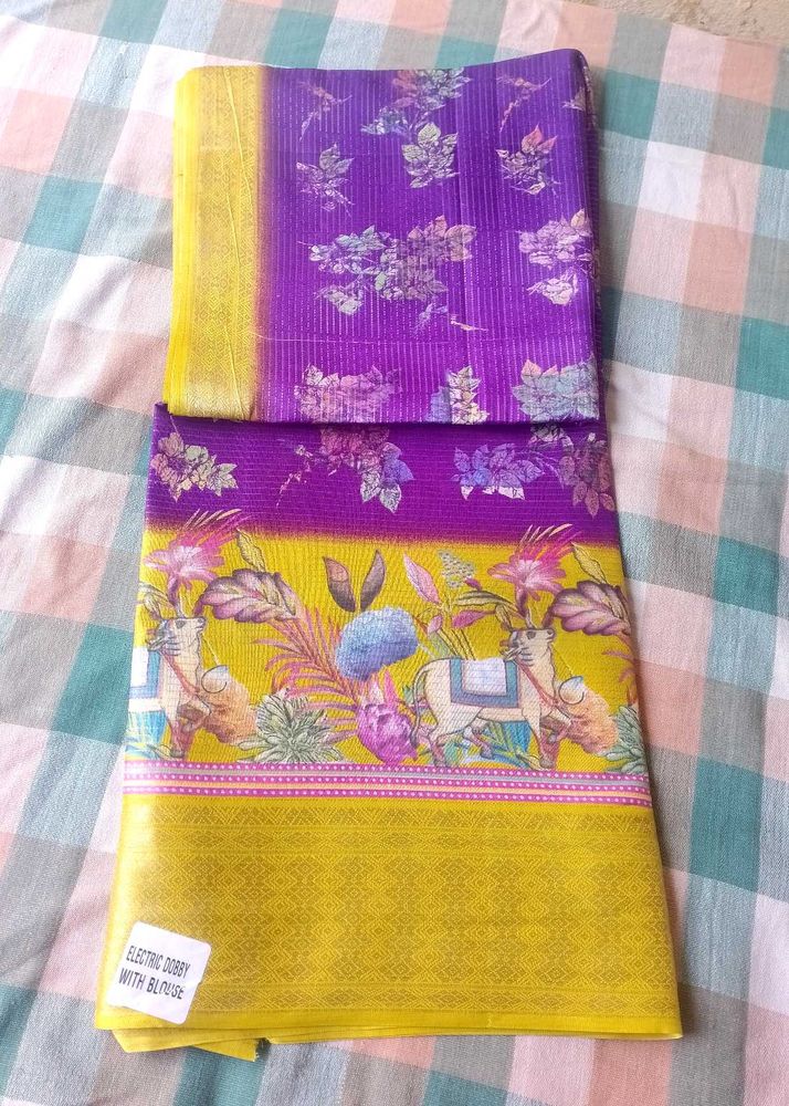 Combo Packing, Saree Colour Combination Is Beautif